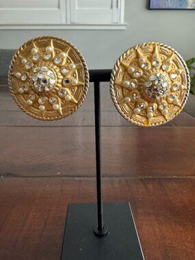 Rare Vtg Richard Kerr Pearl/Rhinestone Sunburst Earrings in Gold Clip-On 1980s
